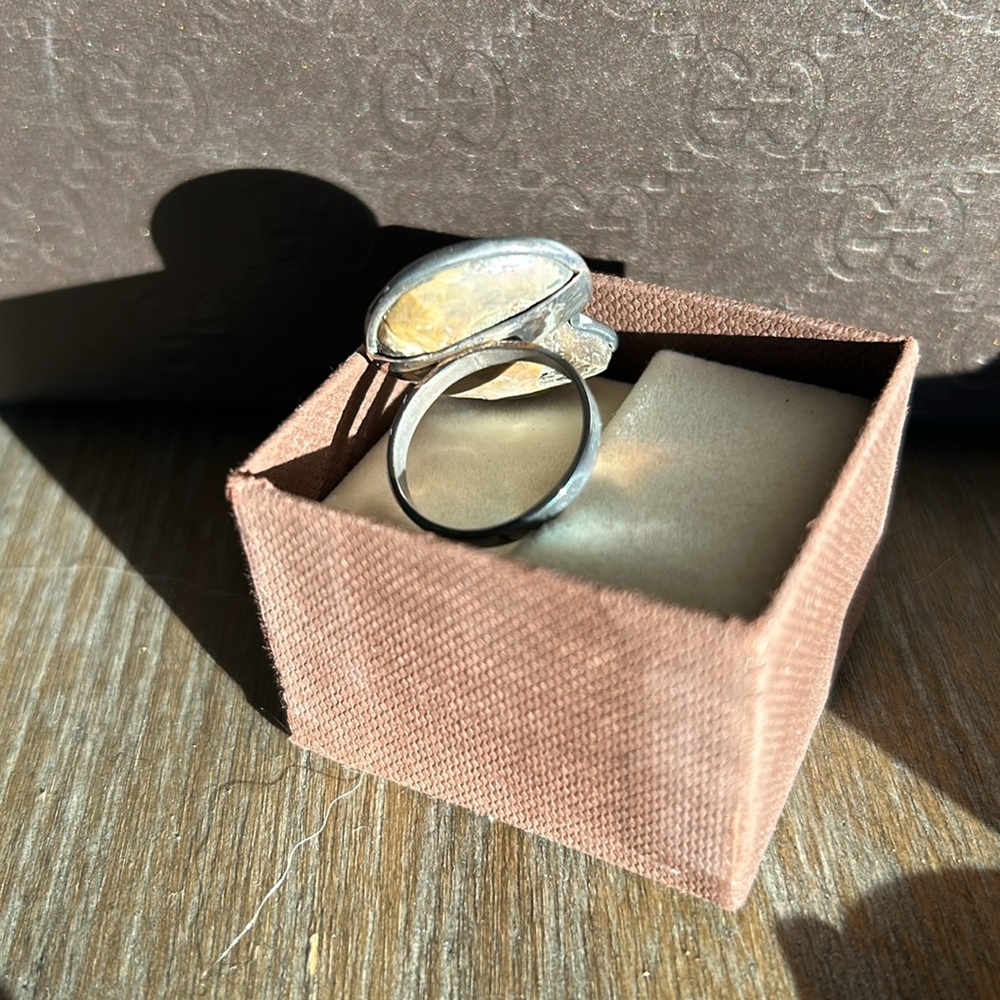 Shell Ring - Picture 2 of 3
